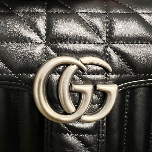 GG Marmont mini shoulder bag - Picture 8 of 9